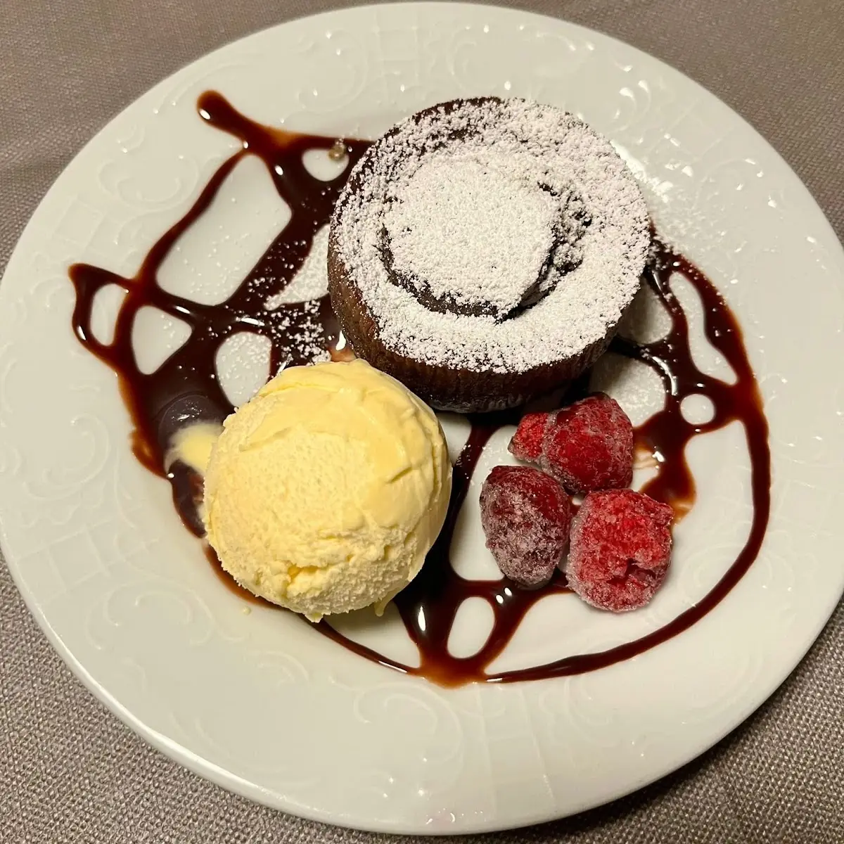 Highlights, Restaurant Sirtaki