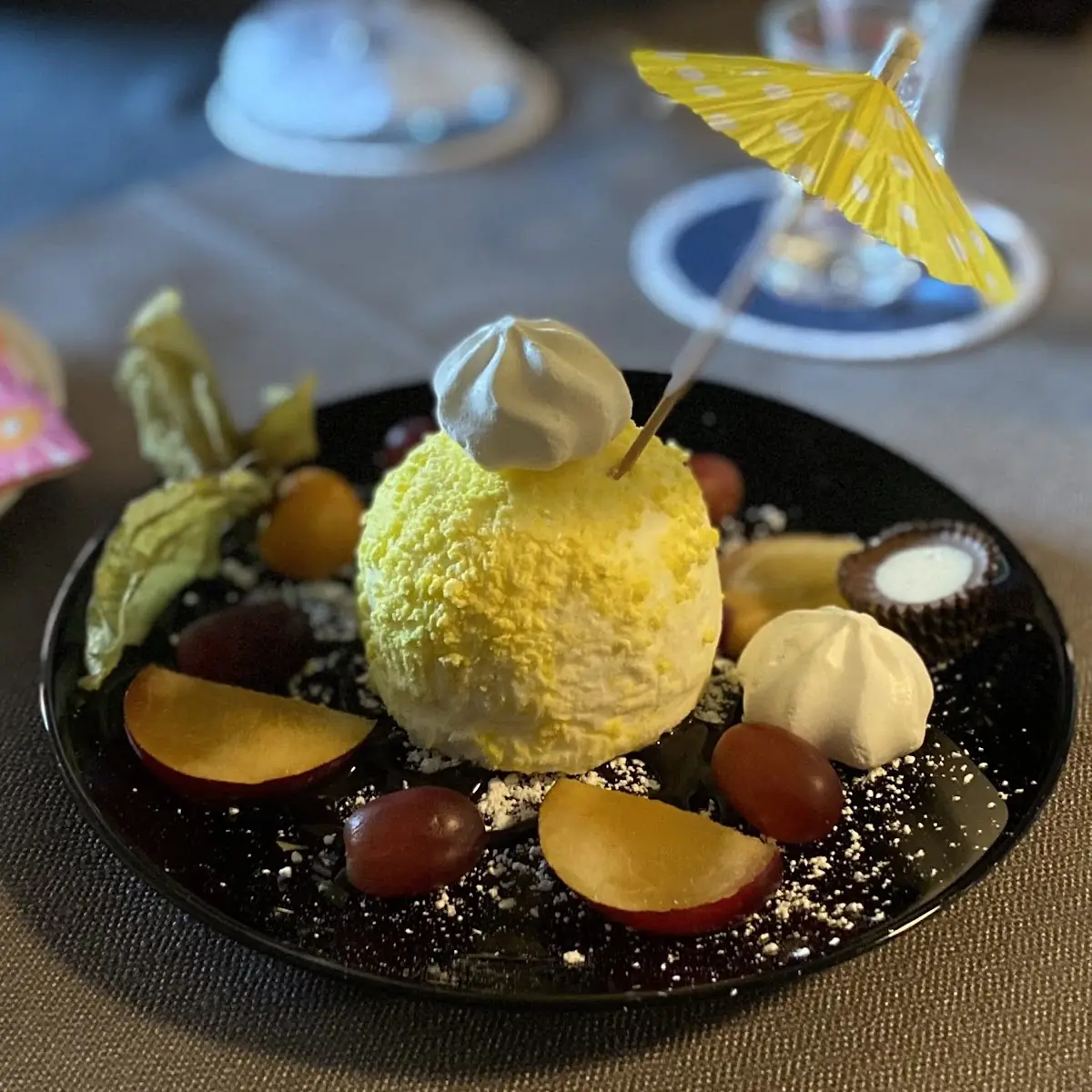 Highlights, Restaurant Sirtaki