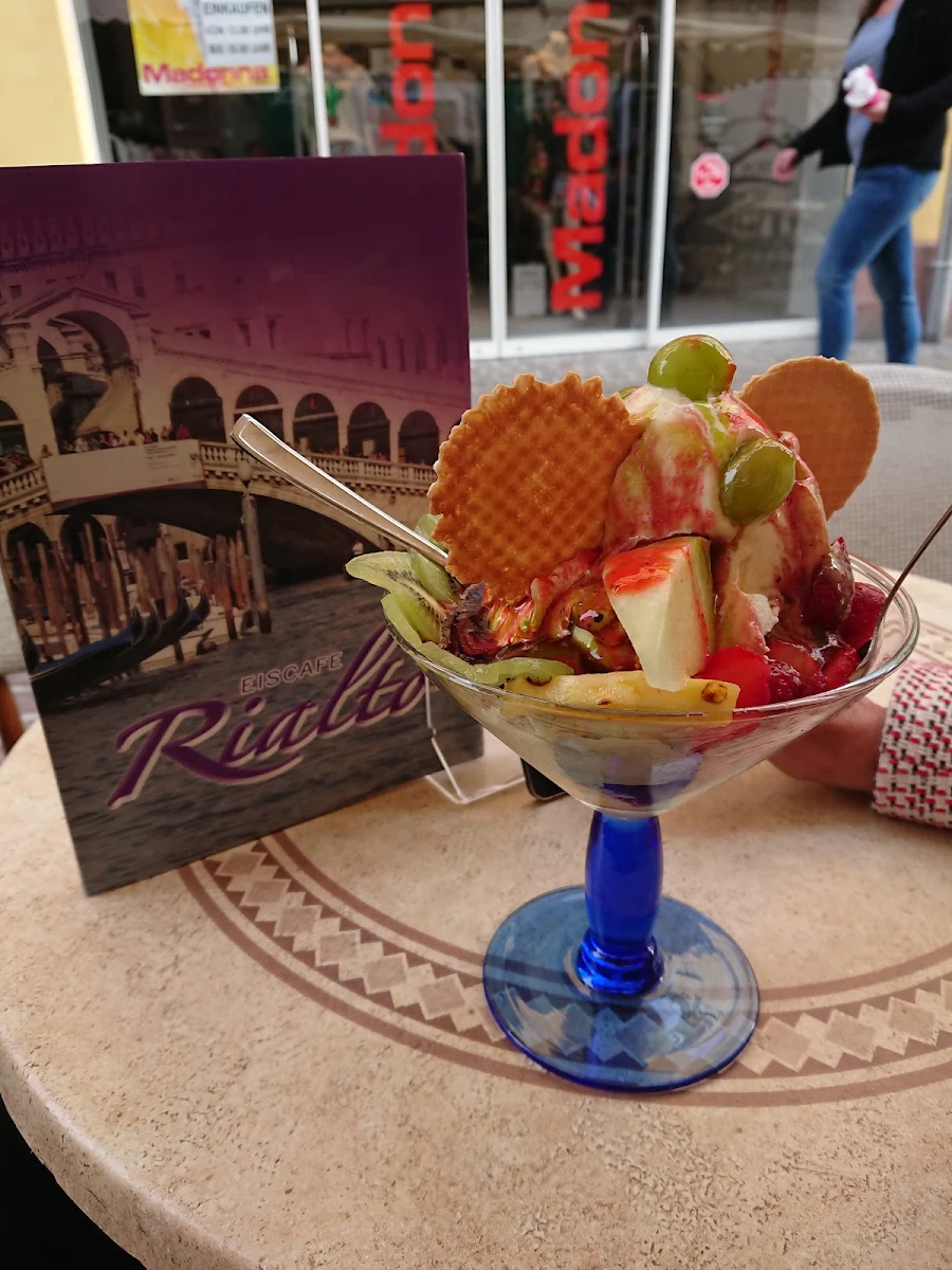 Fruchtbecher, Eiscafé Rialto