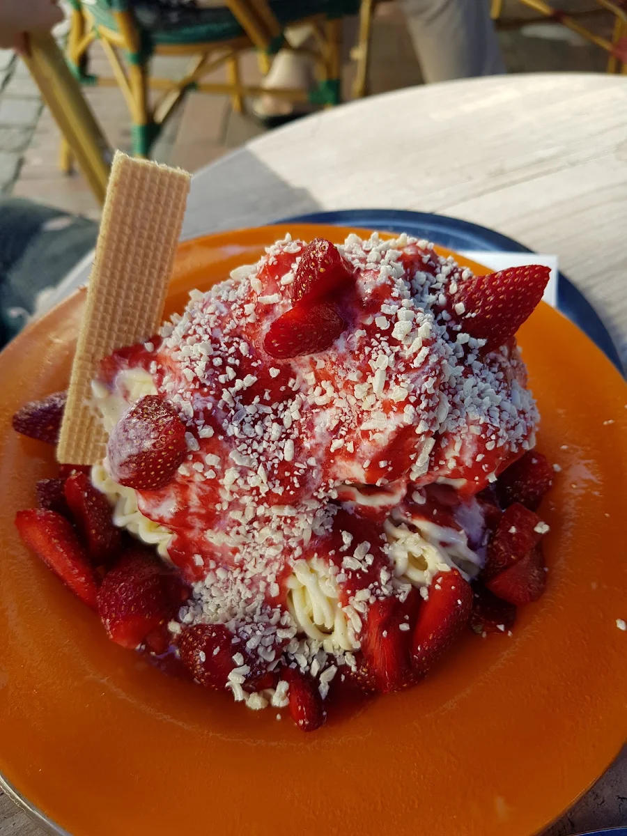 Spaghetti Eis