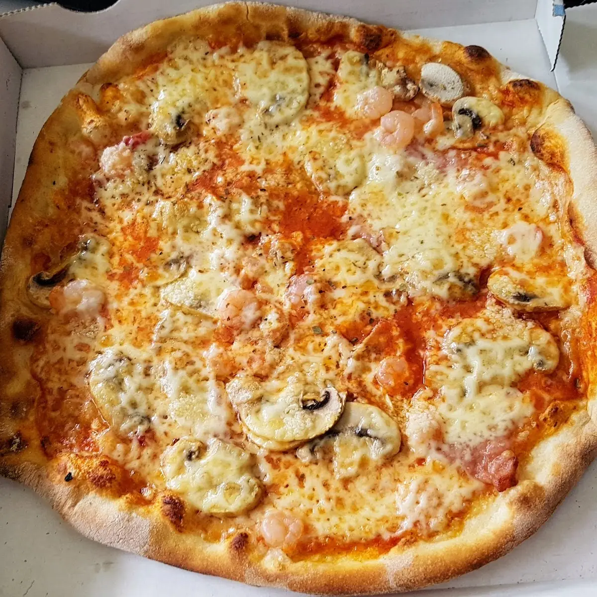 Pizza Margherita, Pizzeria Capello Rosso