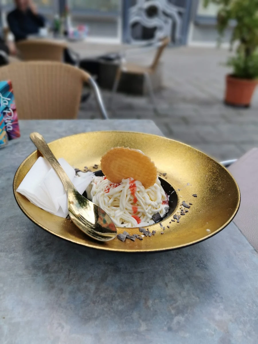 Spaghetti Eis