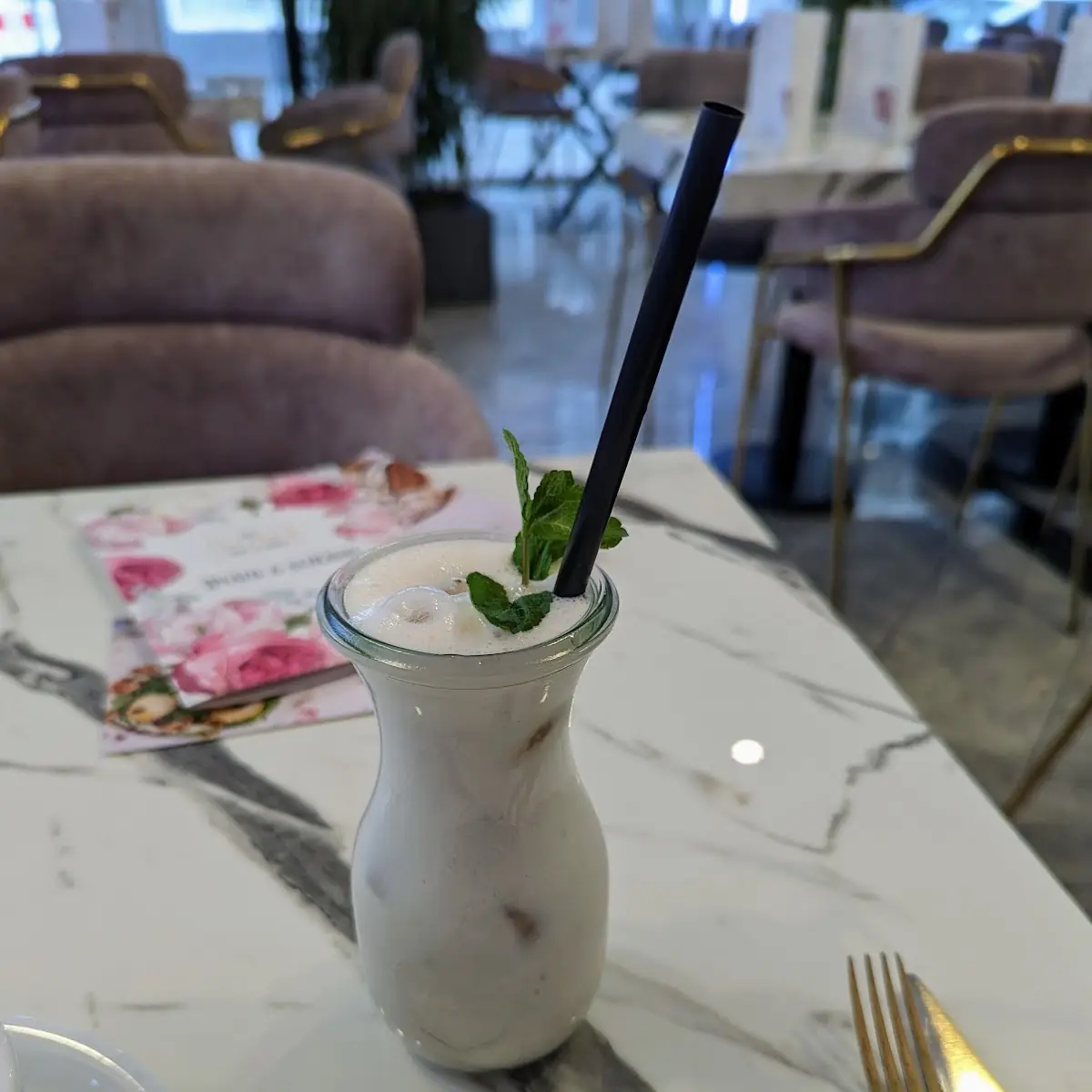 Erdbeer Lassi