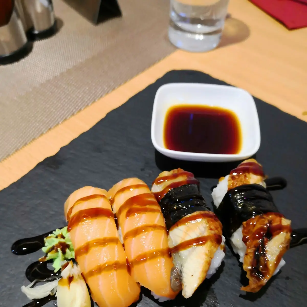 Eel, Thang Long Asiatische Spezialitäten