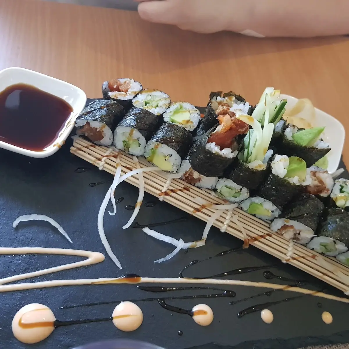 Sushi, Thang Long Asiatische Spezialitäten