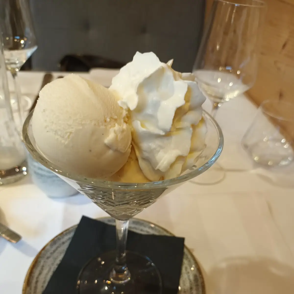 Vanille Rum Eis