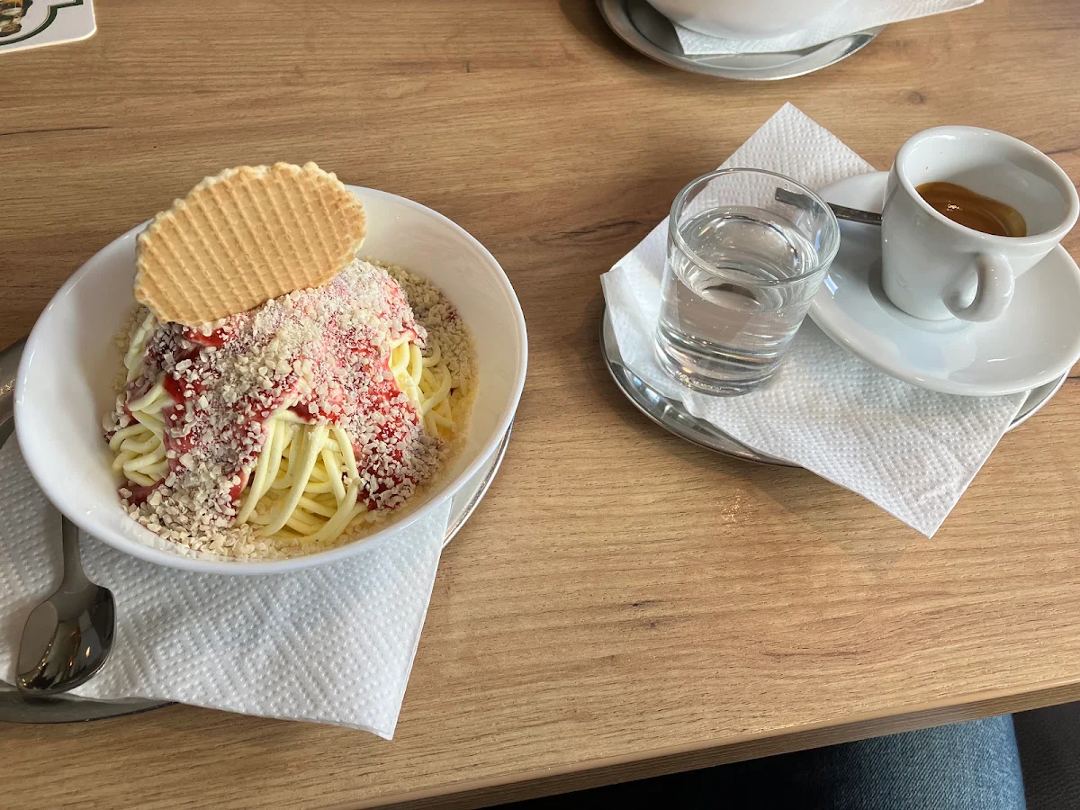 Spaghetti Eis