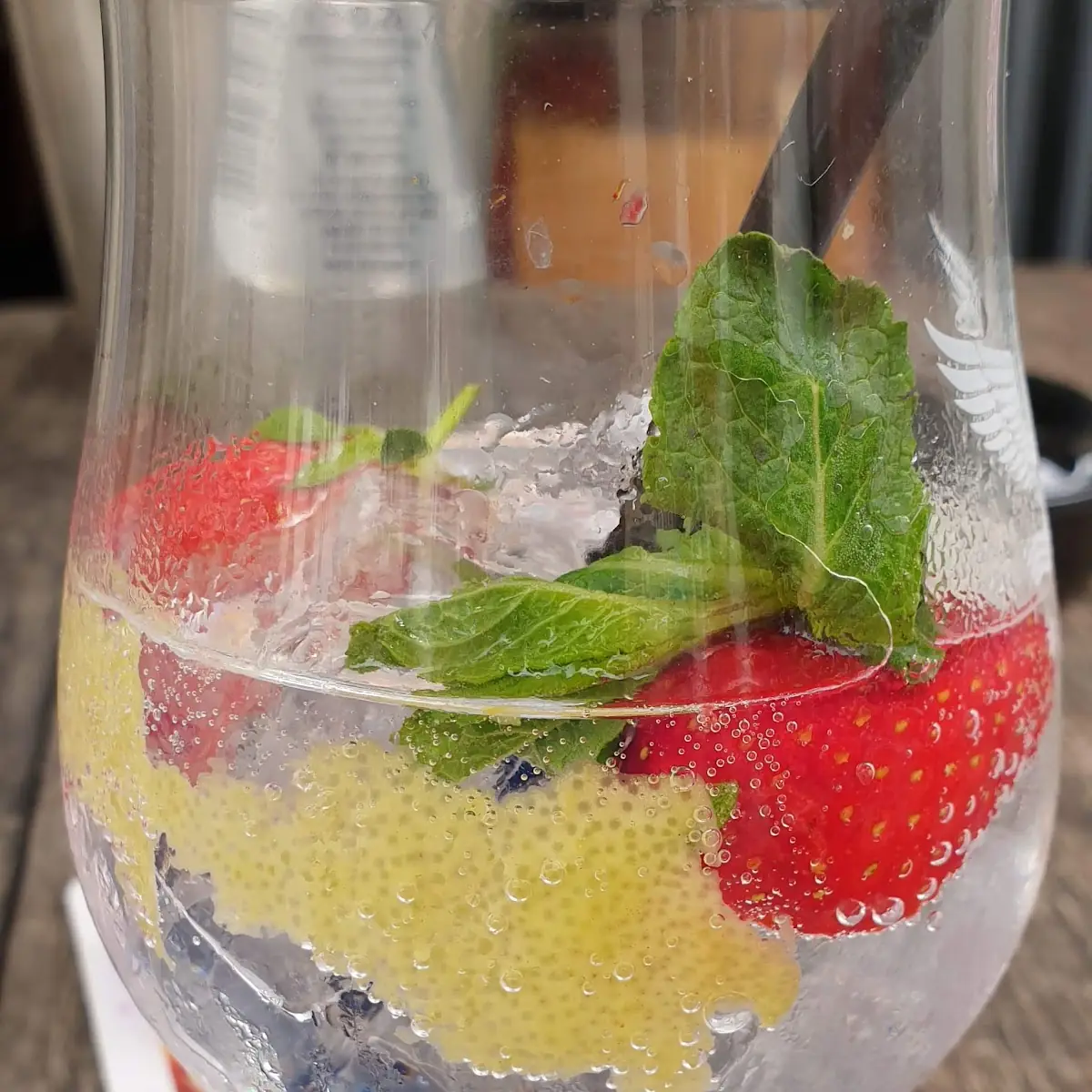 Gin Tonic, Stahlberg