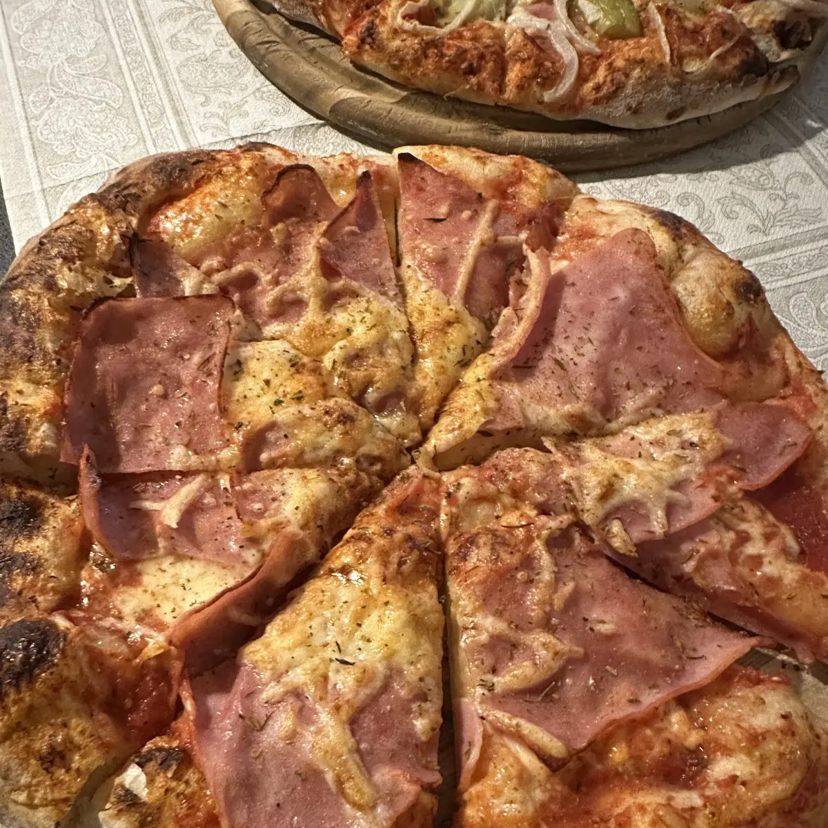 Highlights, Pizza-Haus