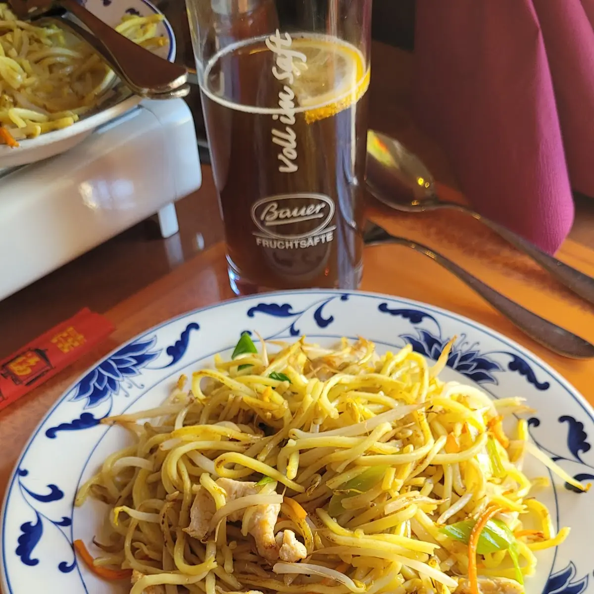 Gebratene Nudeln Mit Hähnchen