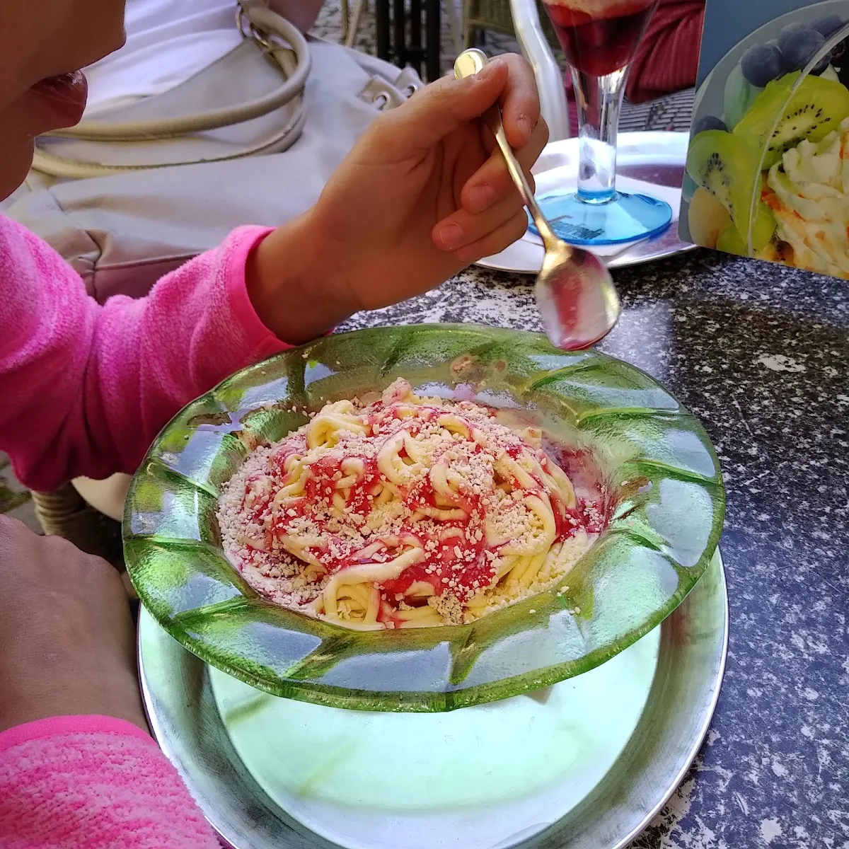 Spaghetti Eis