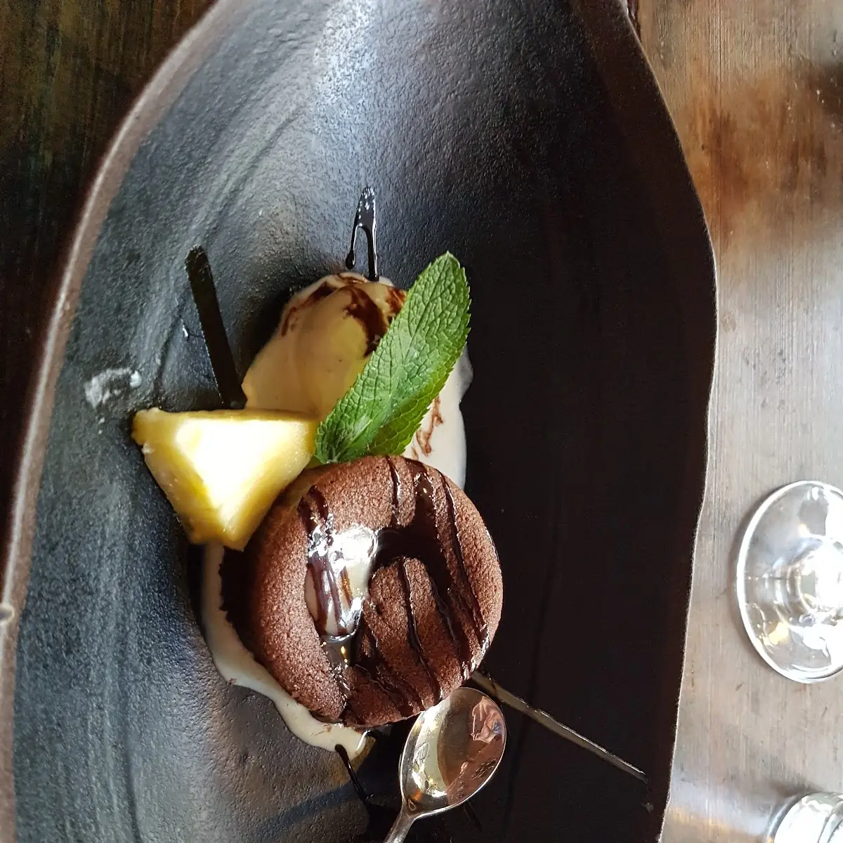 Schokosouffle Mit Eis, Geschmacksverkehr