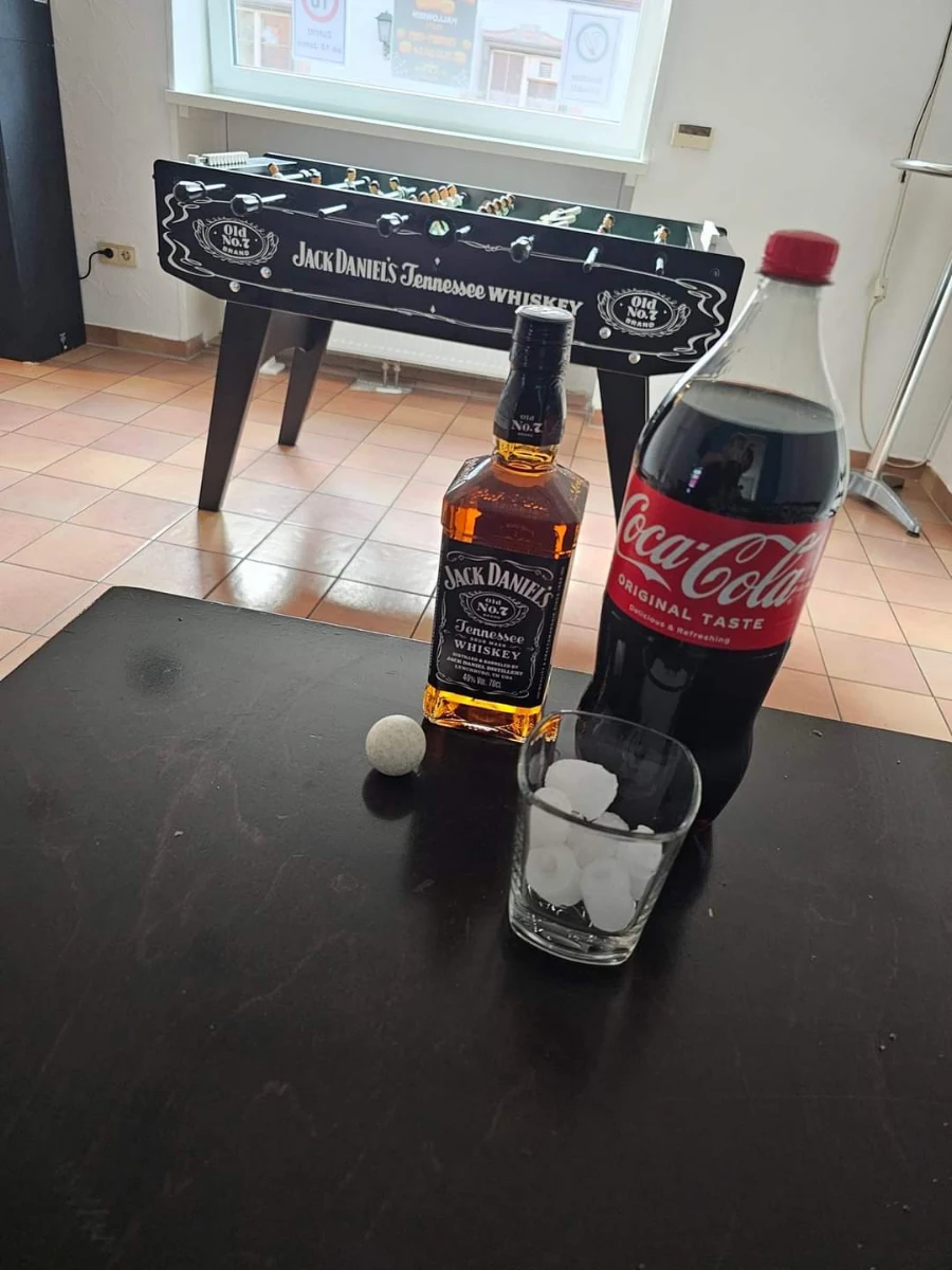 Cola