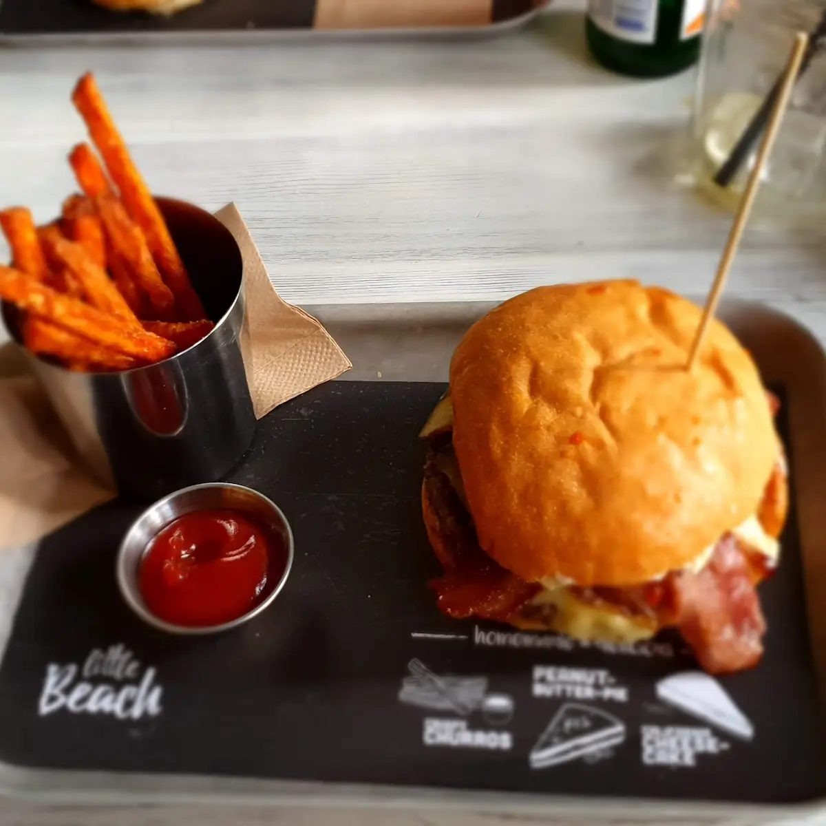 Pulled Pork Burger
