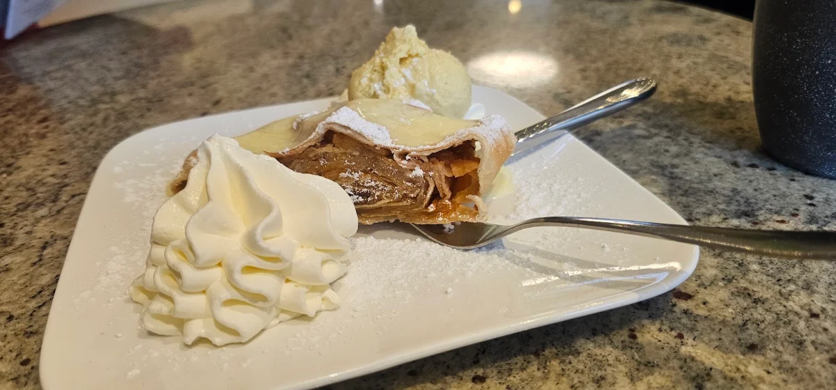 Apfelstrudel