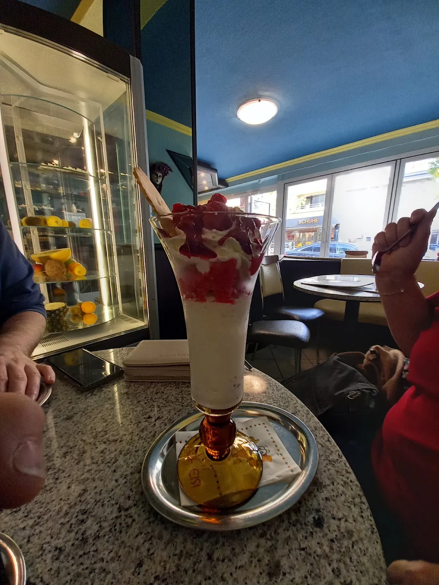 Himbeerbecher