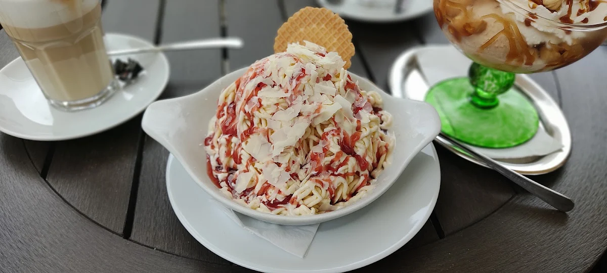 Spaghetti Eis