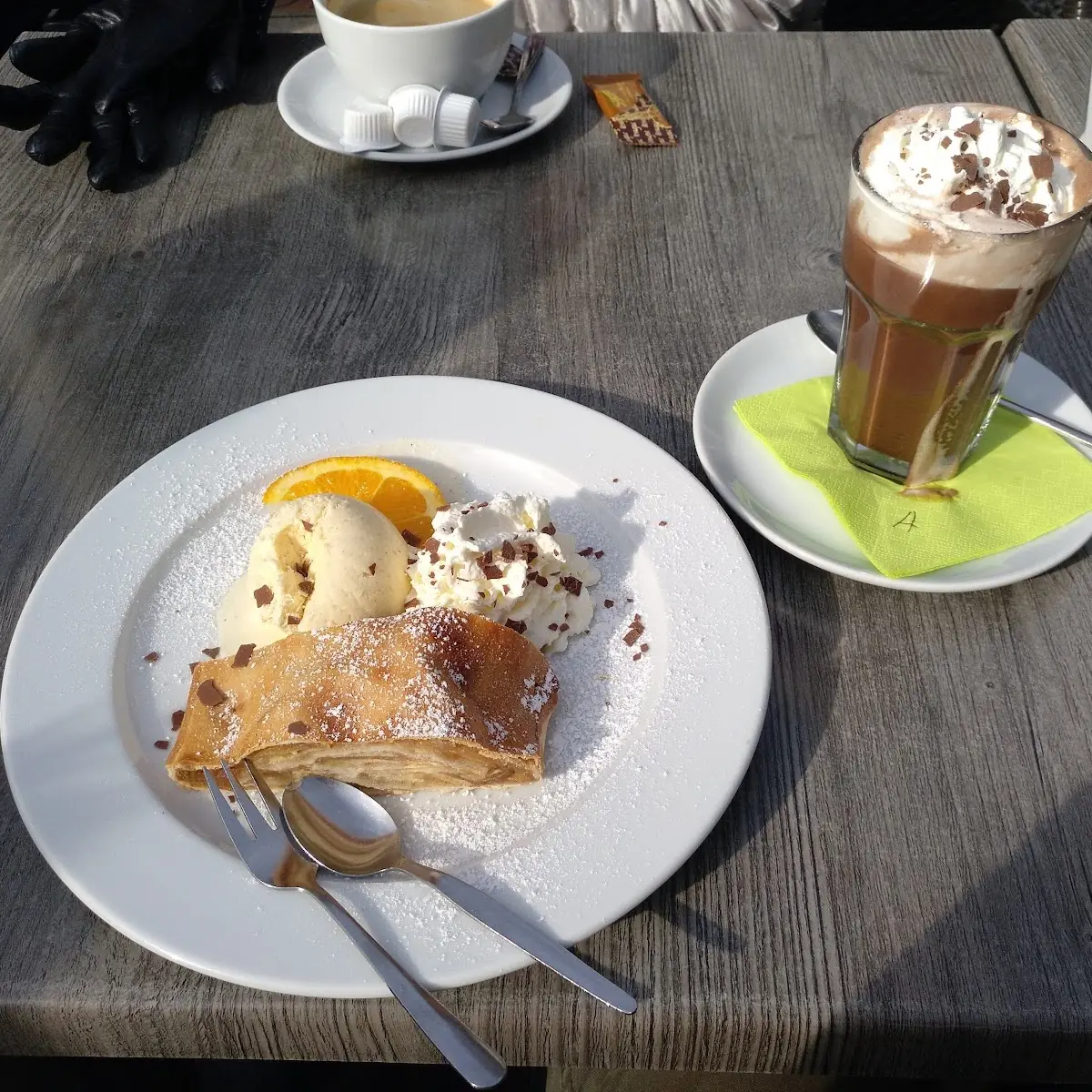 Apfelstrudel