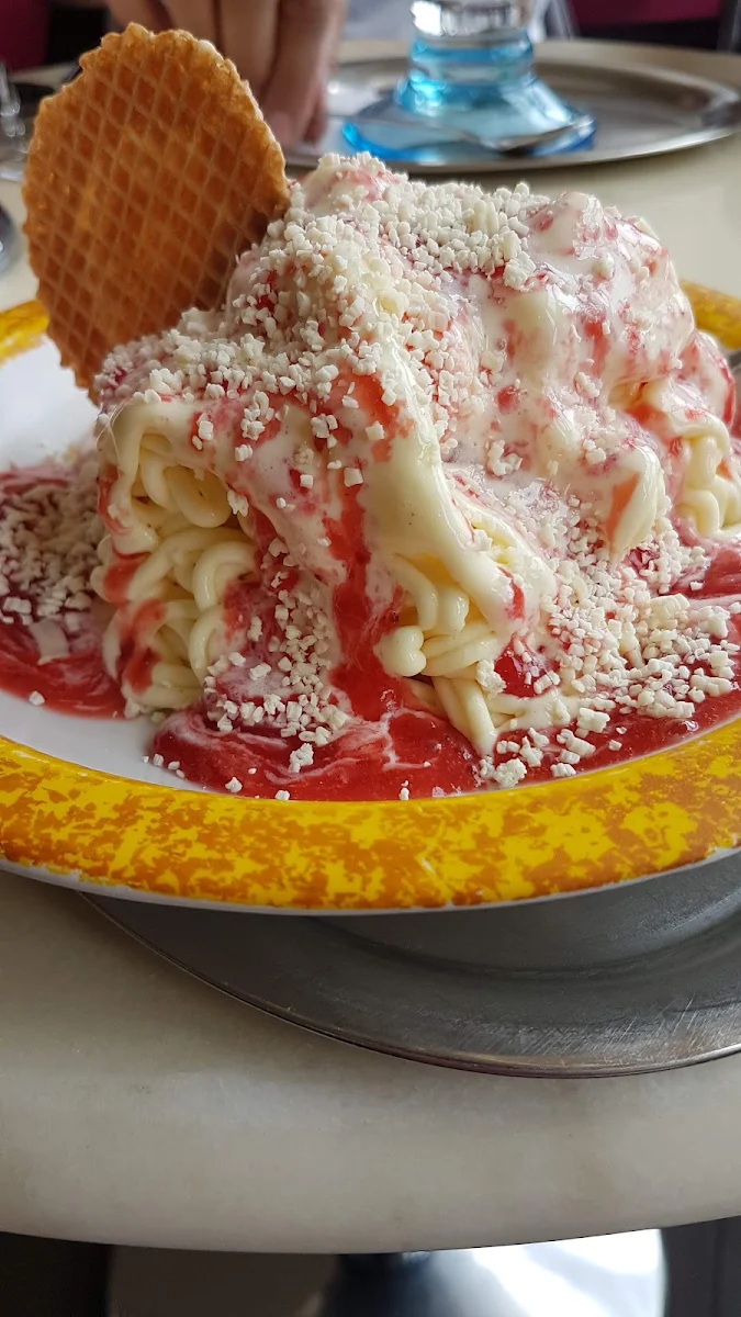 Spaghetti Eis