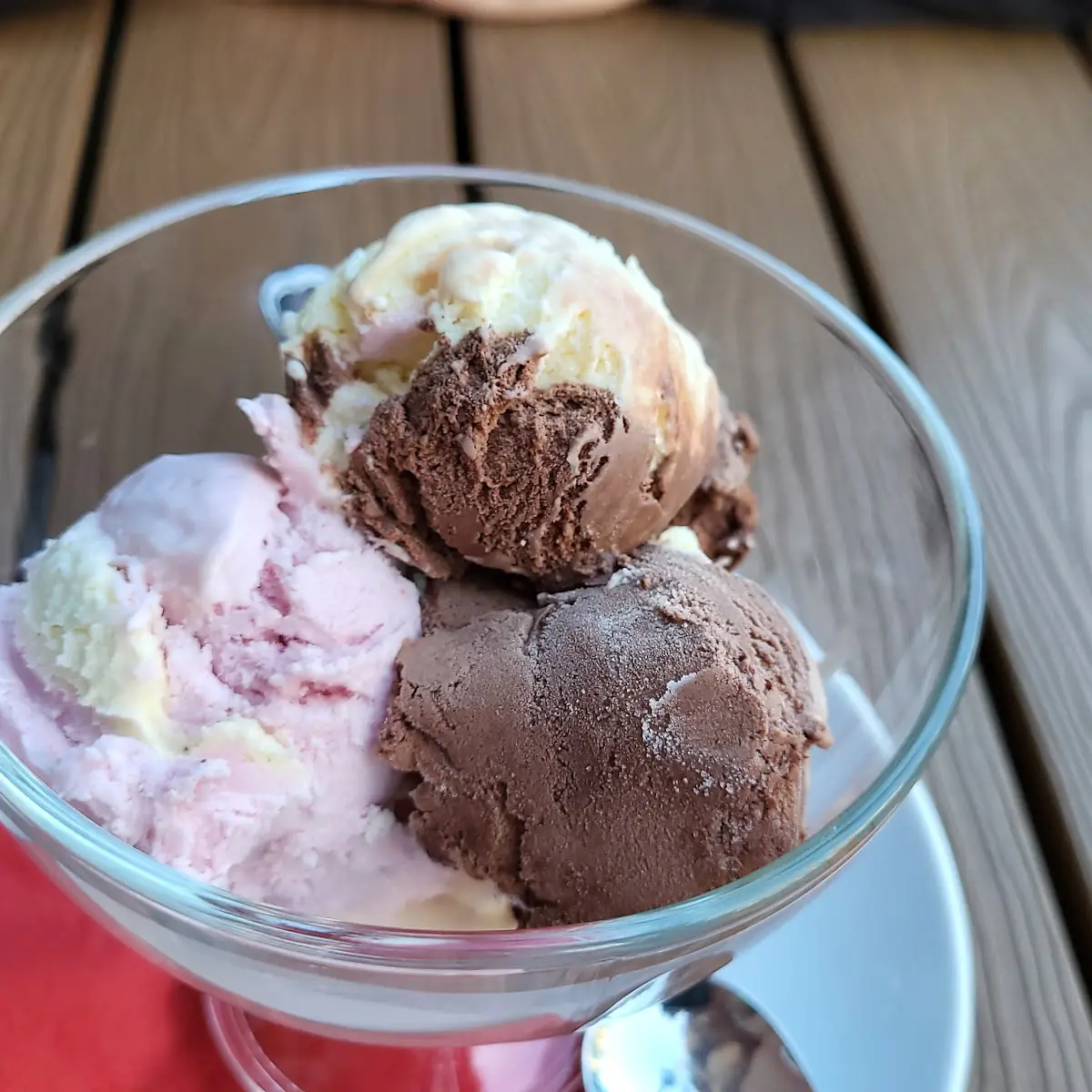 Gemischtes Eis