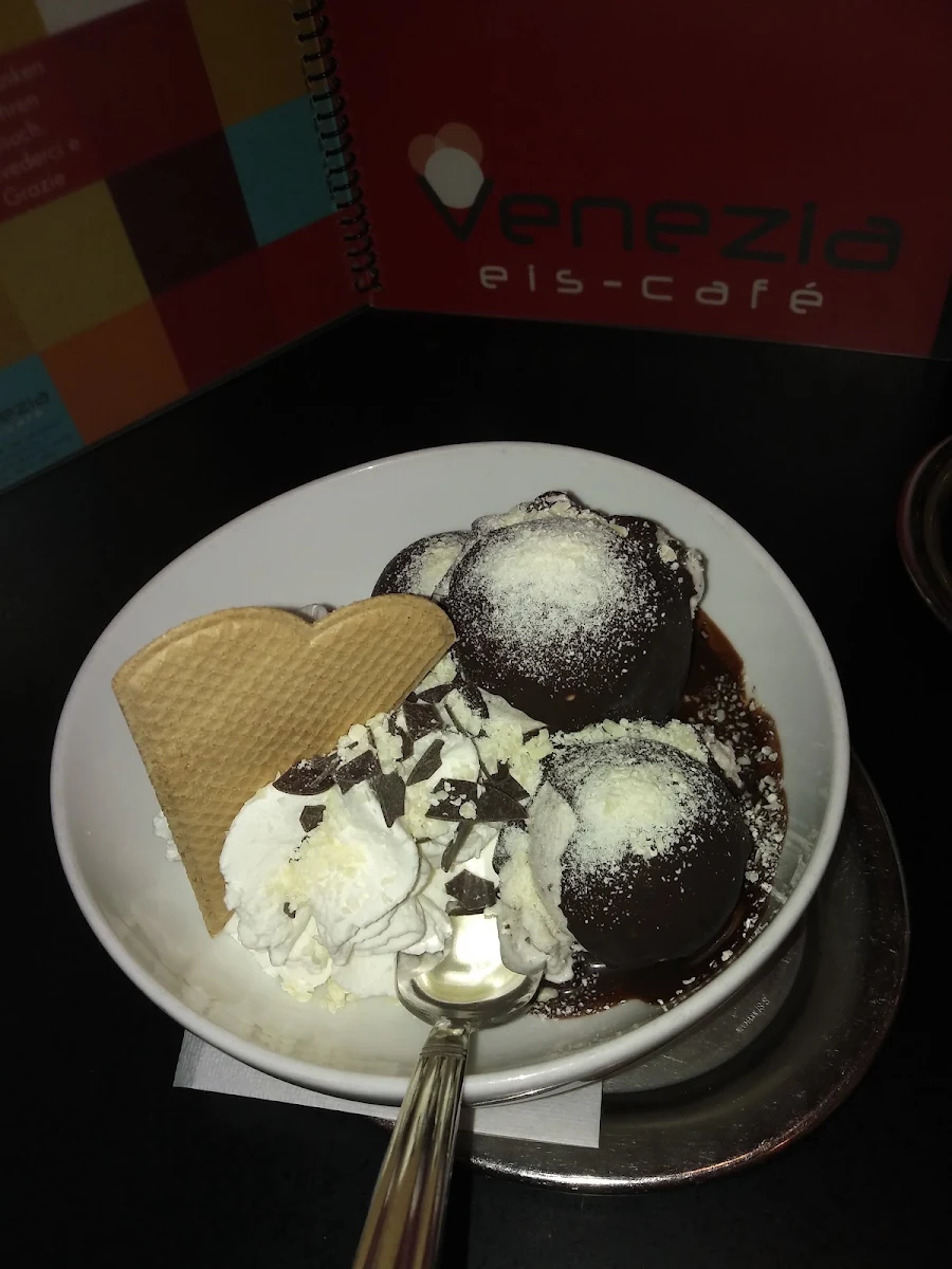 Stracciatella Becher