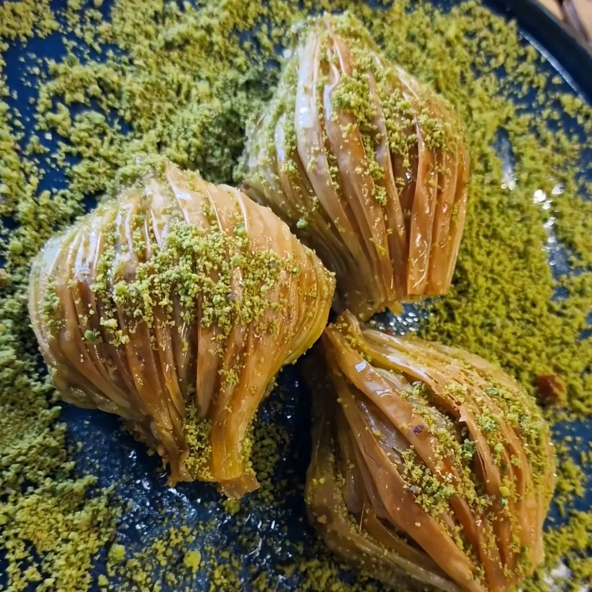 Şöbiyet, Şengüloğlu Antep Baklava