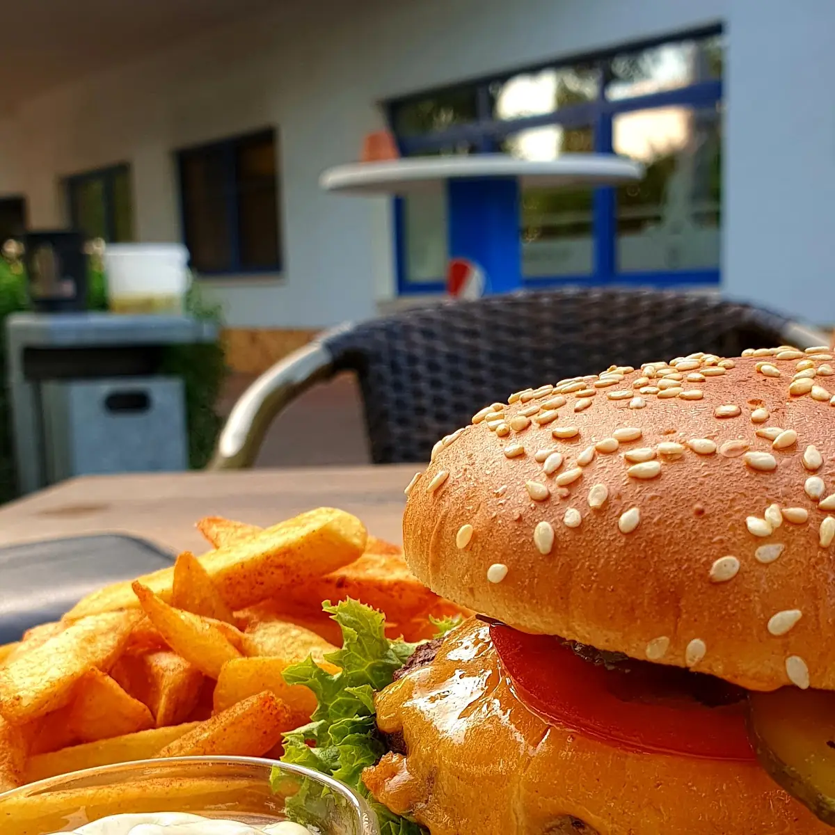 Iron Rugby Burger, Sportsbar Fair Play