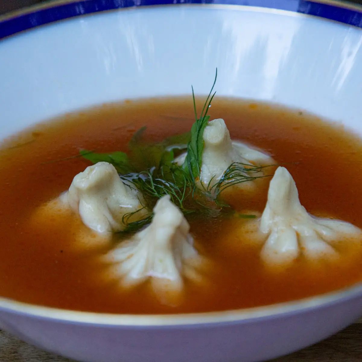 Mini-khinkali-suppe