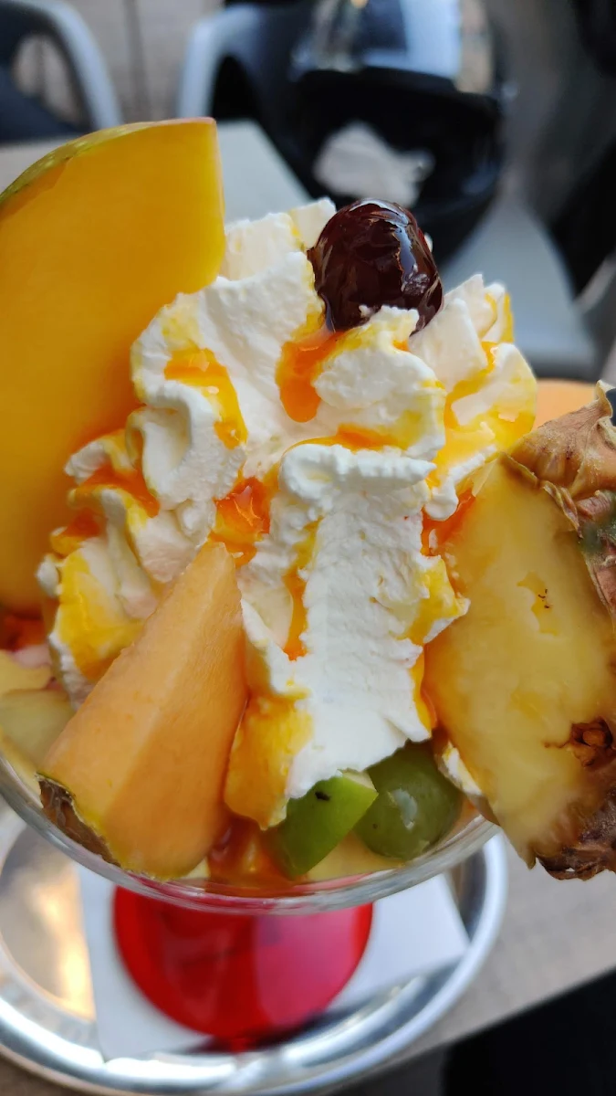 Früchtebecher