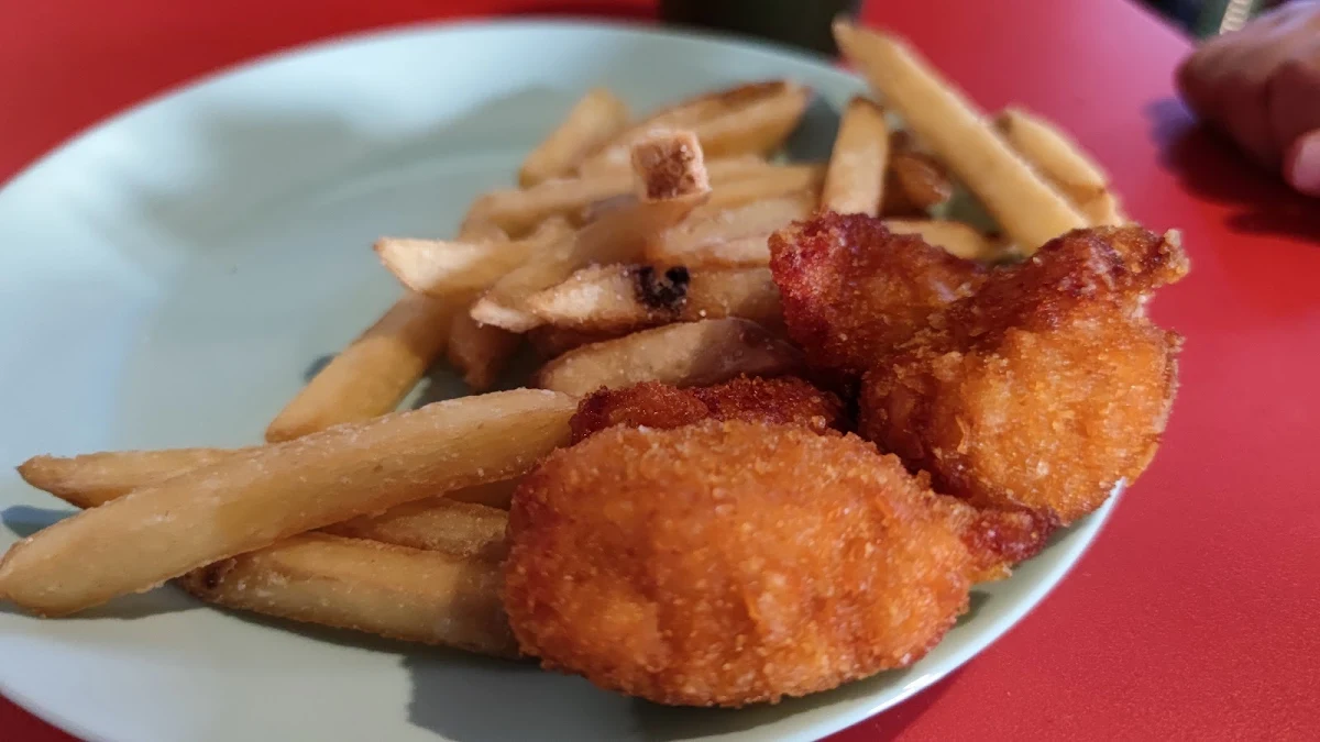 Nuggets Mit Pommes Frites