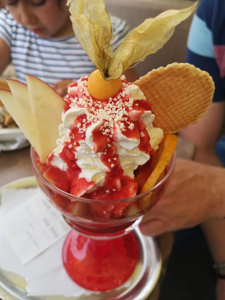 Früchte Becher
