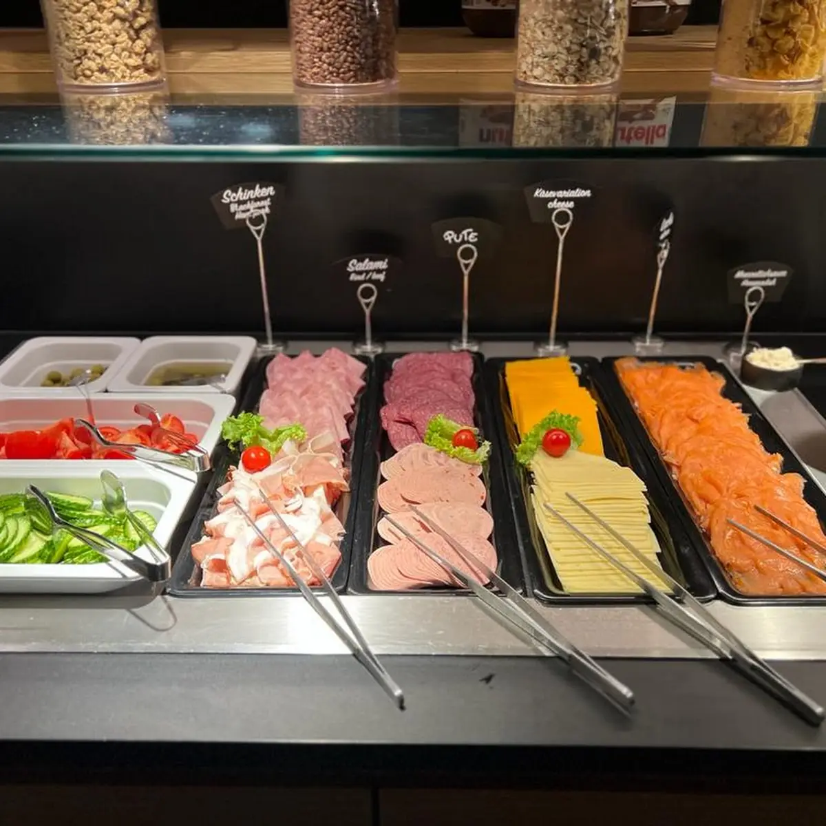 Highlights, Restaurant Deja Vu im Sombea
