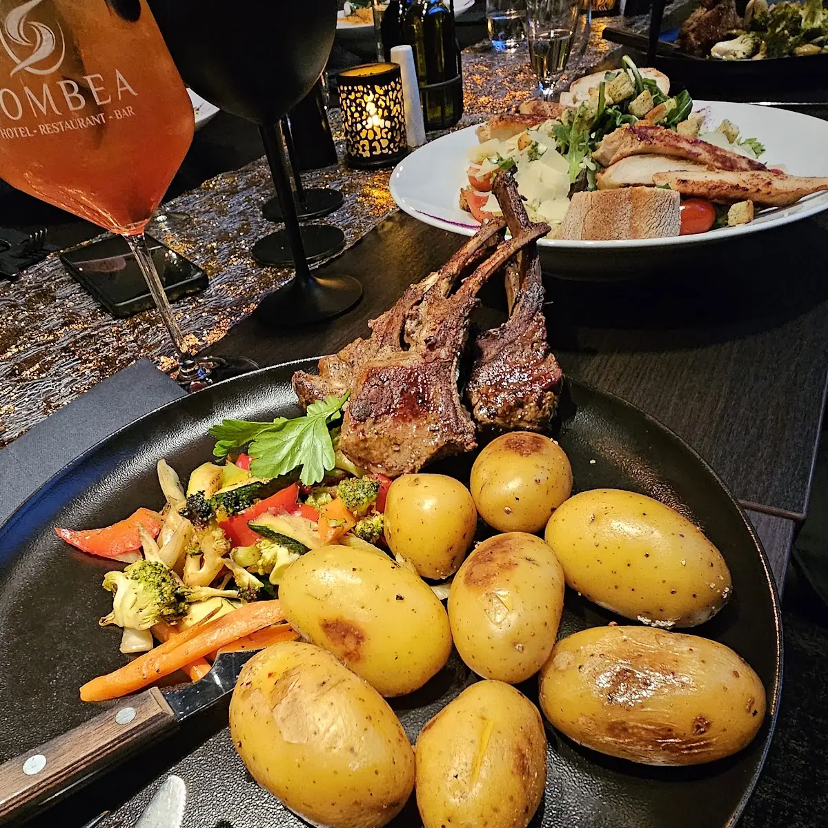 Lammkoree, Restaurant Deja Vu im Sombea