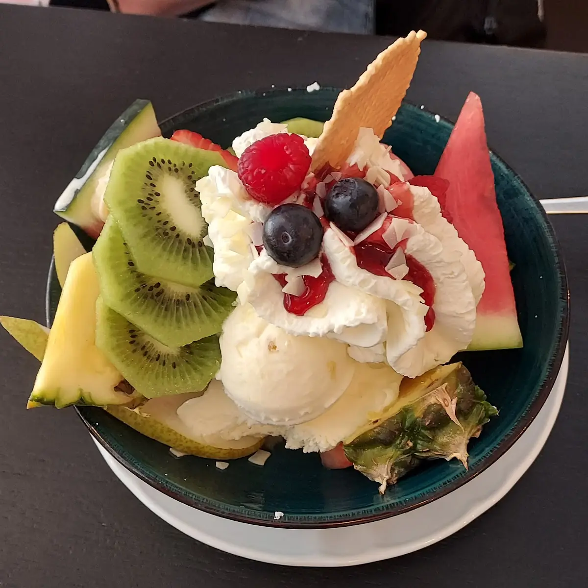 Früchte-eisbecher