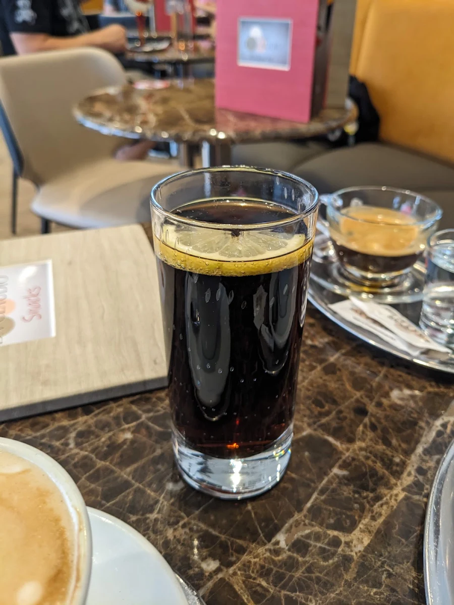 Cola