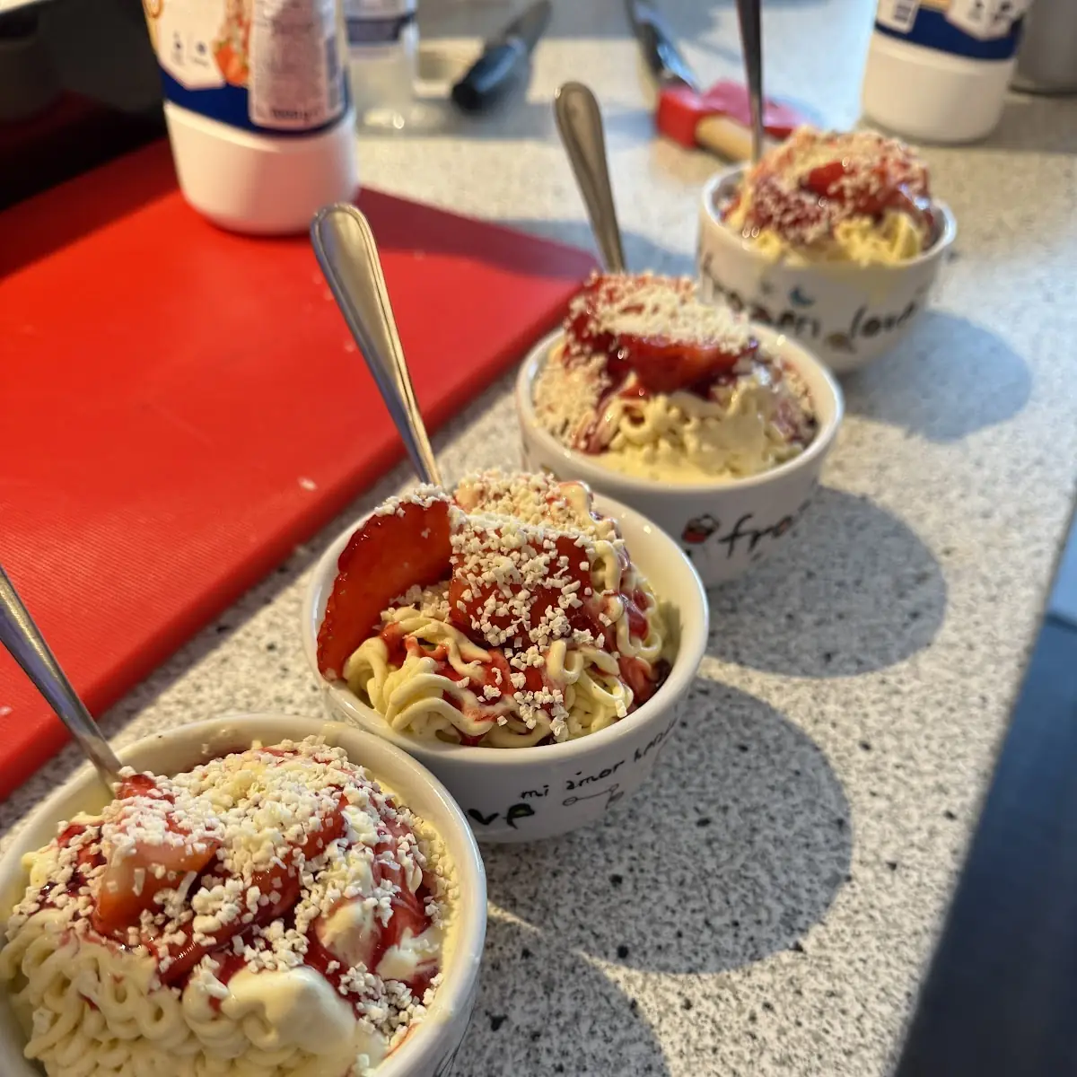 Spaghetti Eis