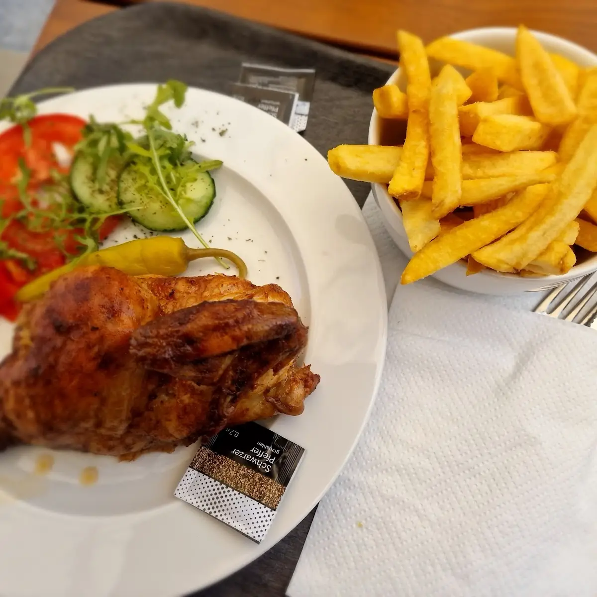 Hendl Mit Pommes