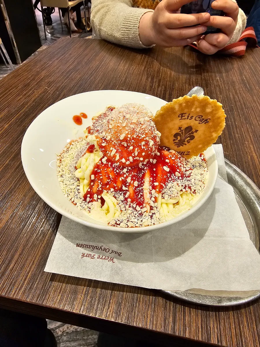 Spaghetti Eis