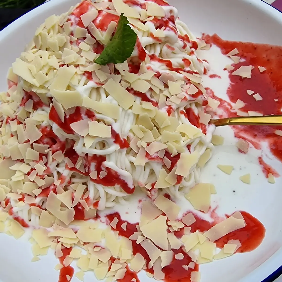 Spaghetti Eis