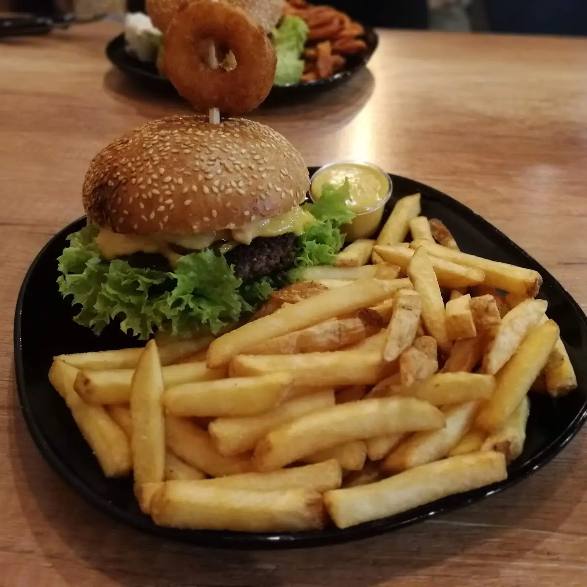 Fire Onion Burger Menü