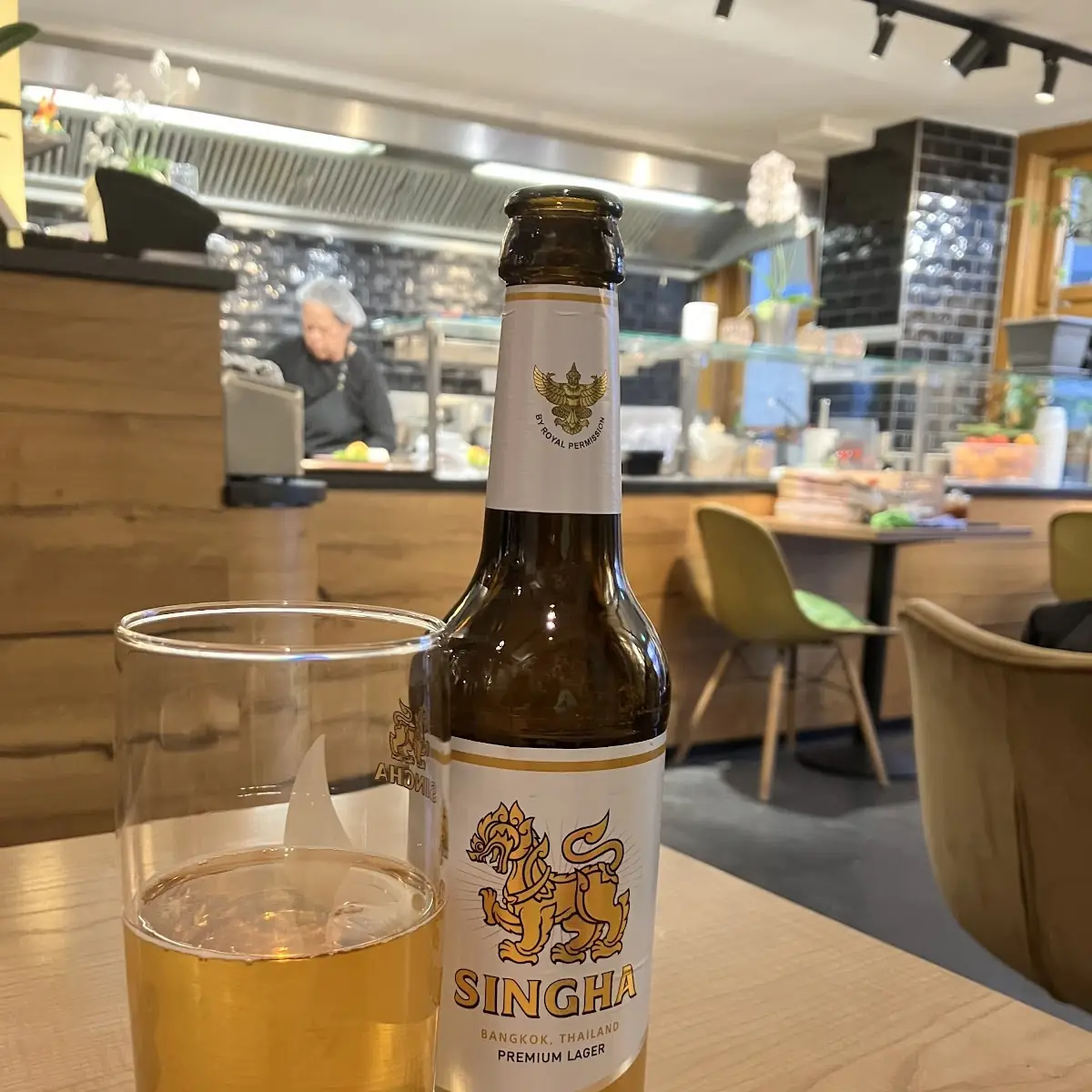 Singha Beer, Thung Thong Thai Restaurant