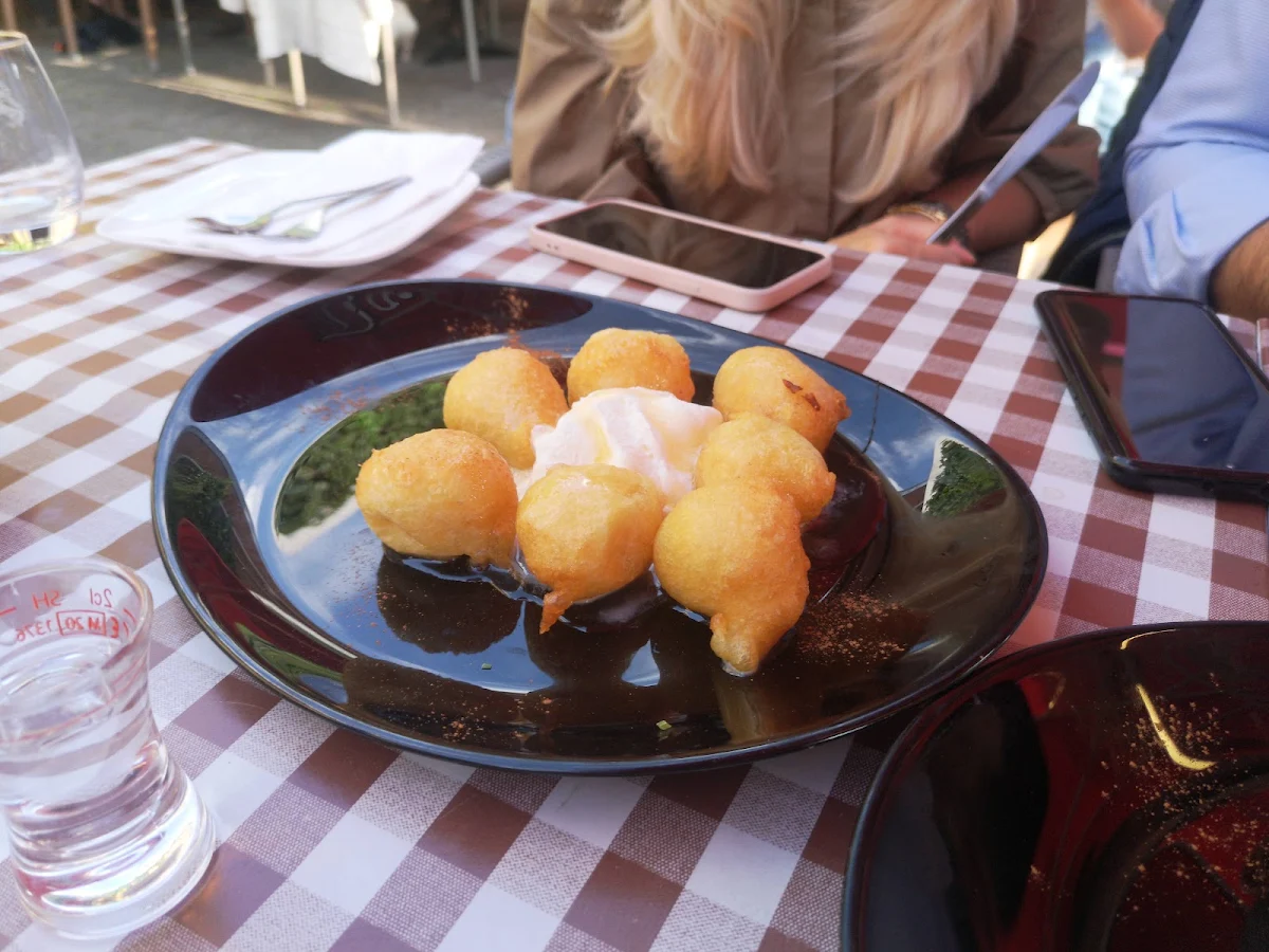 Loukoumades