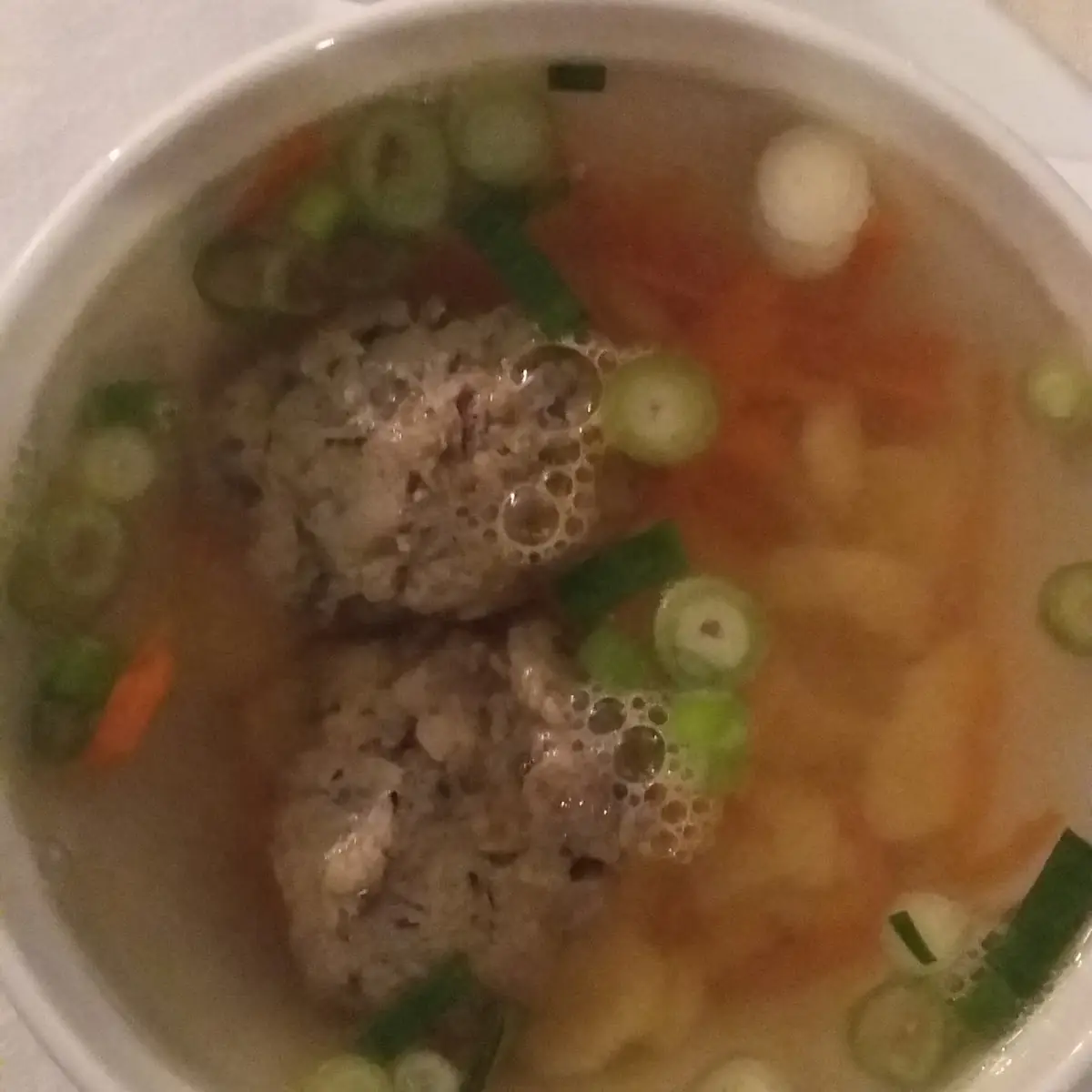 Leberknödelsuppe