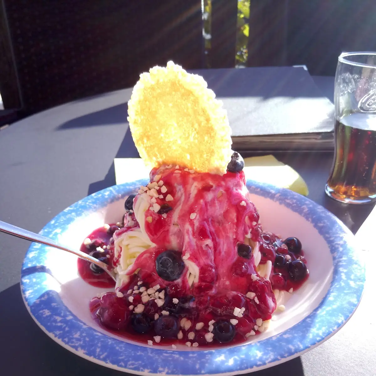 Spaghetti Eis Waldfrucht