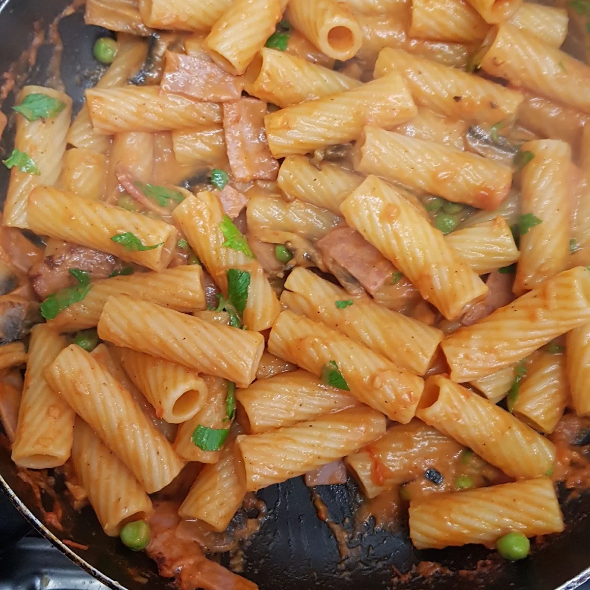 Rigatoni Arrabbia, Da Alessandro Pizza & Pasta Köln