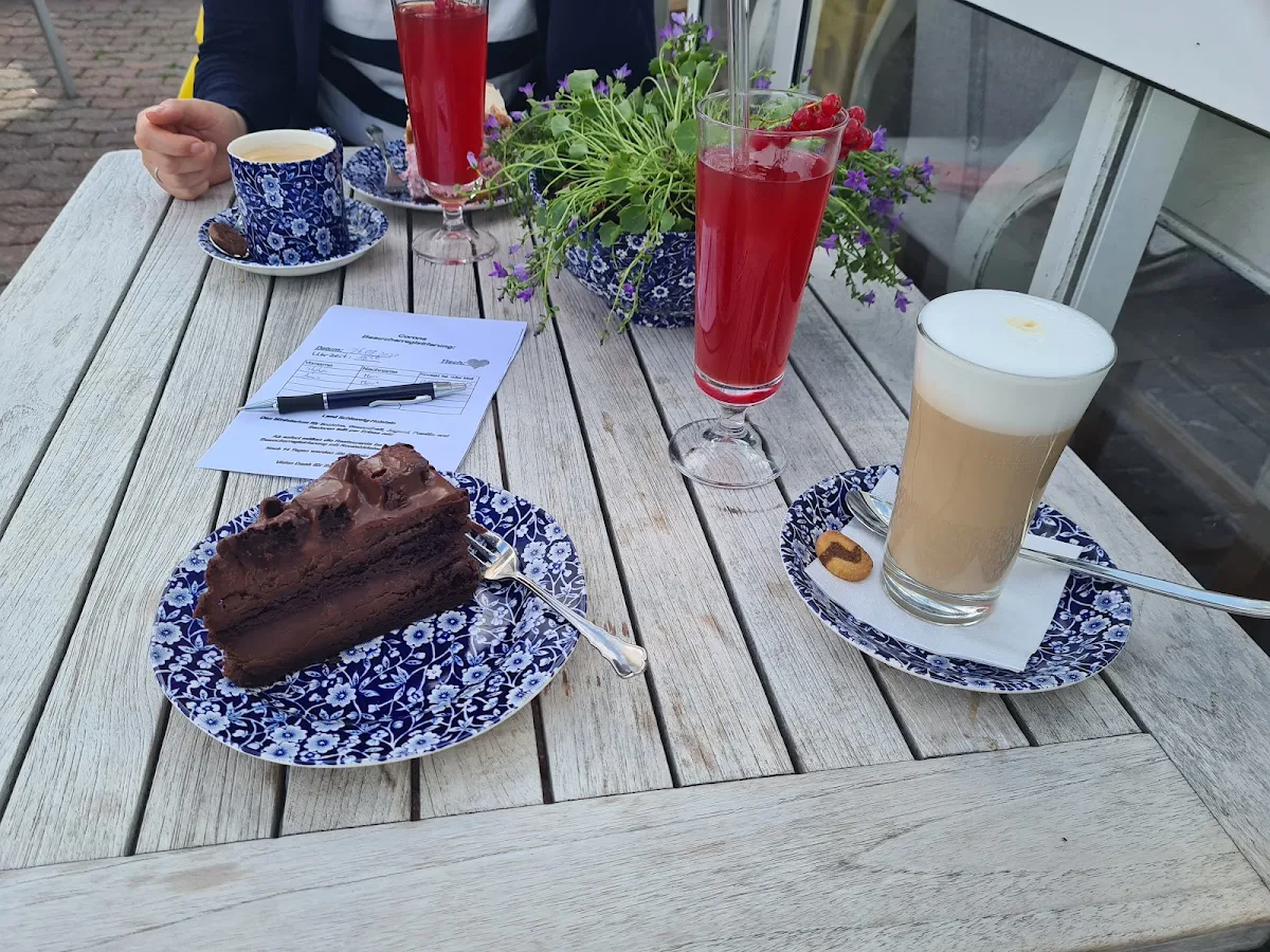 Love Cake