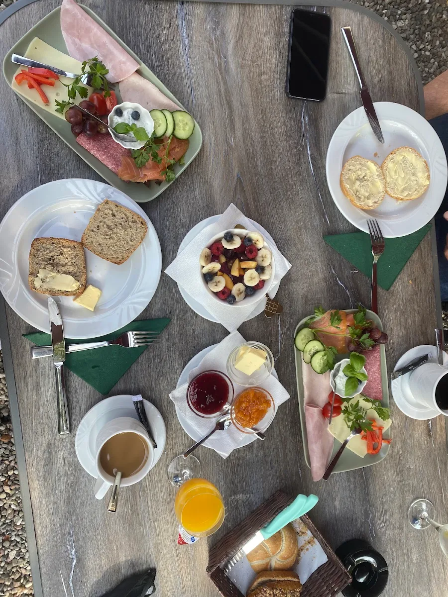 Highlights, Hüli’s Café