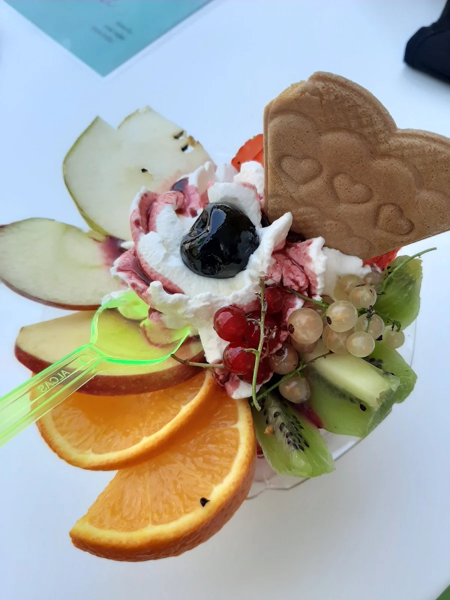 Früchtebecher