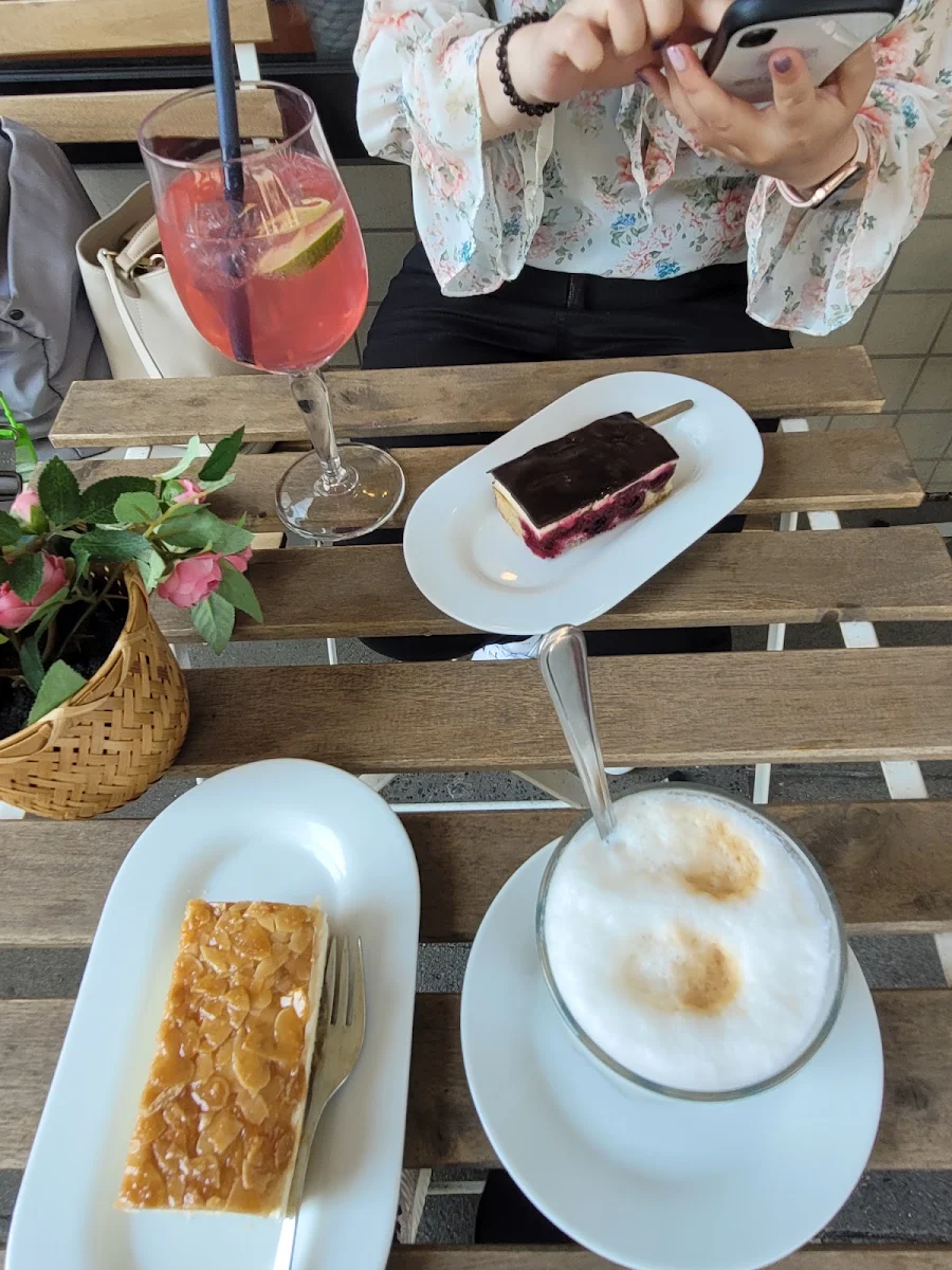 Cakes and Drinks