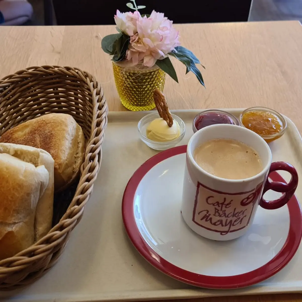 Bäckerfrühstück
